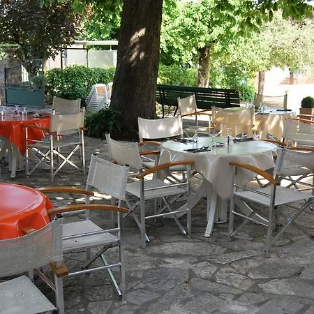 Le Relais De